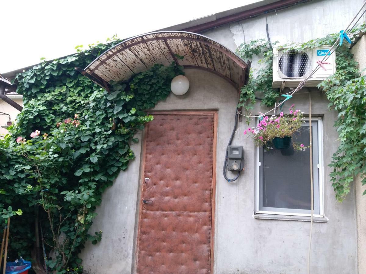 Апартаменты Возле Моря Удельный Odesa Exterior foto